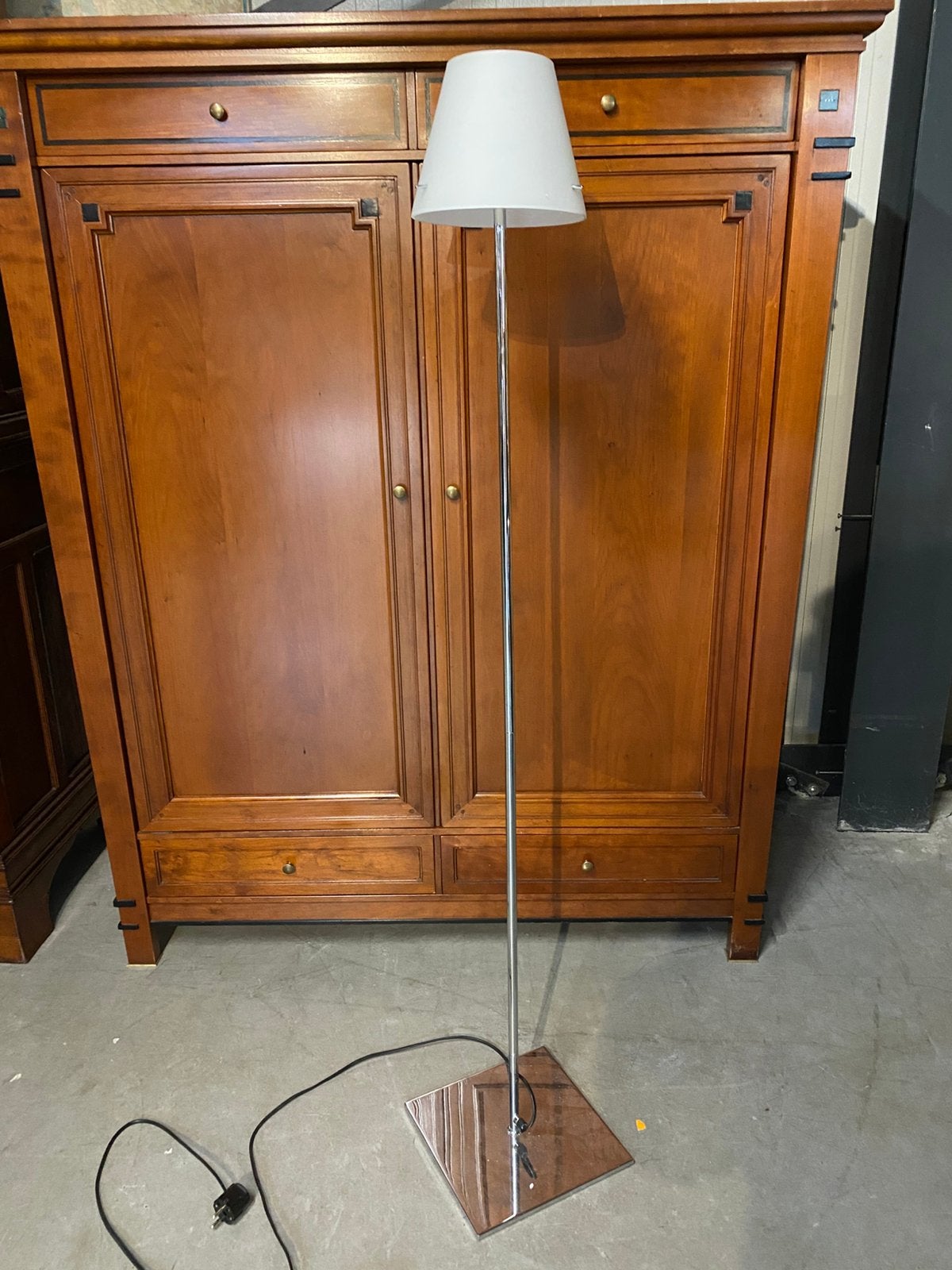 Vloerlamp chroom wit glazen kap, Ophalen, Gebruikt
