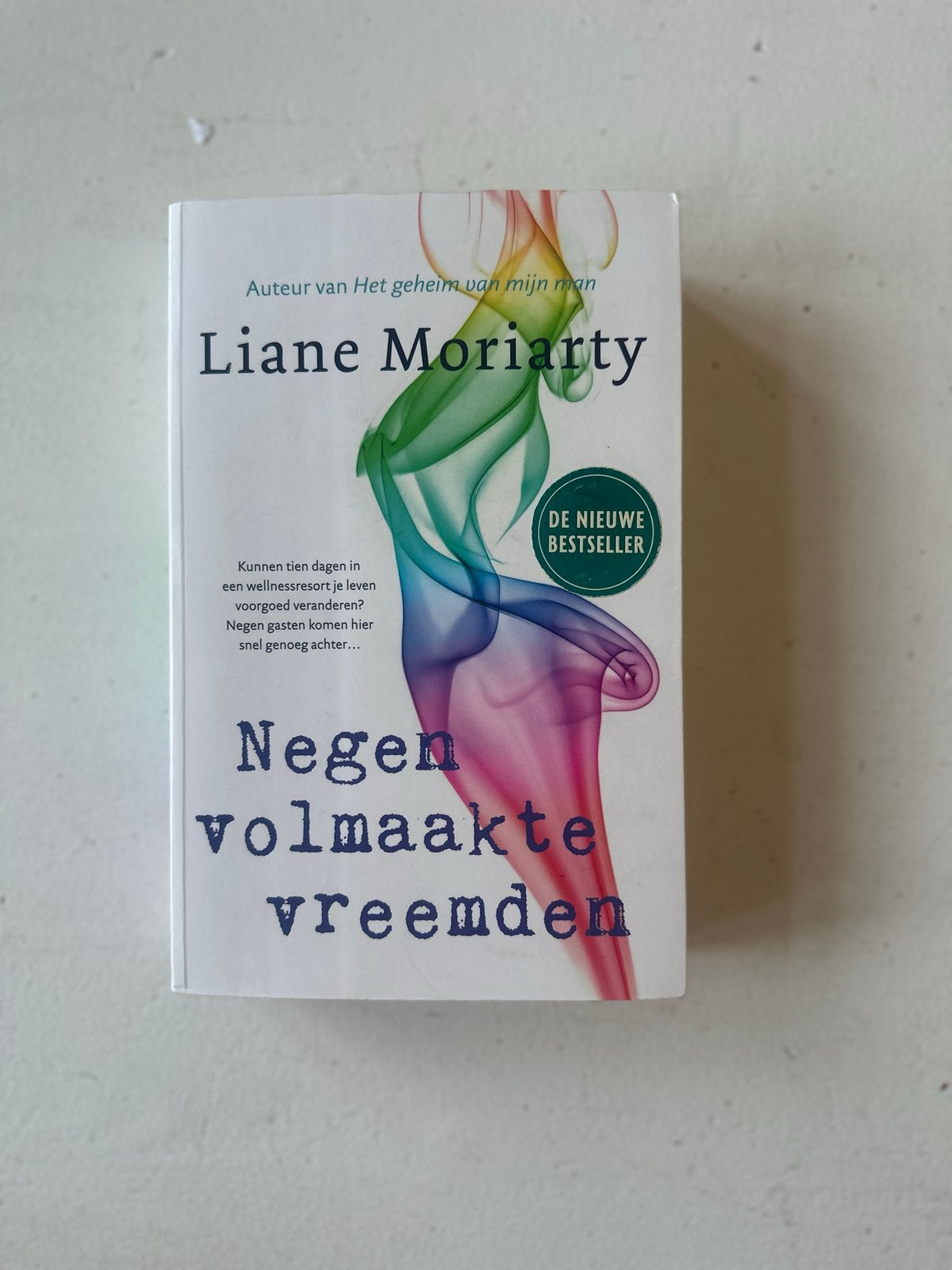 Negen volmaakte vreemden - Liane Moriarty, Verzenden, Zo goed als nieuw, Nederland