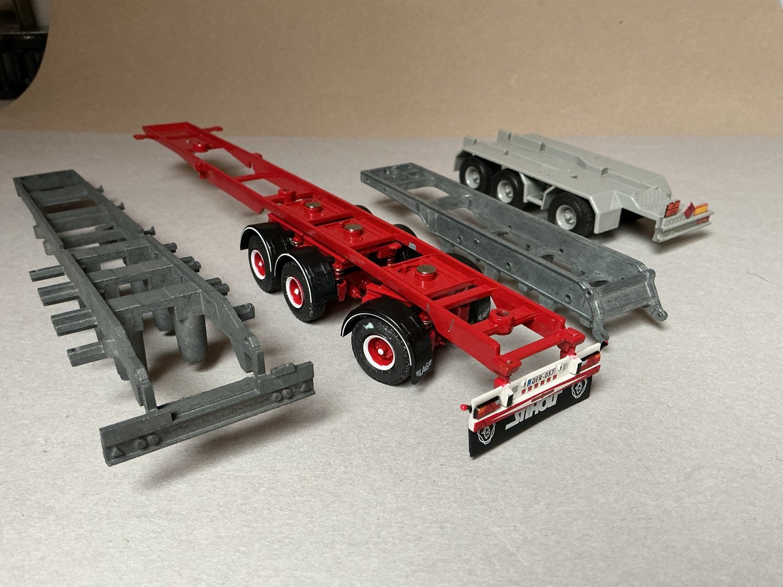 Tekno restant opleggers - Diverse modellen, Hobby en Vrije tijd, Modelauto's | 1:50, Ophalen of Verzenden, Zo goed als nieuw, Bus of Vrachtwagen