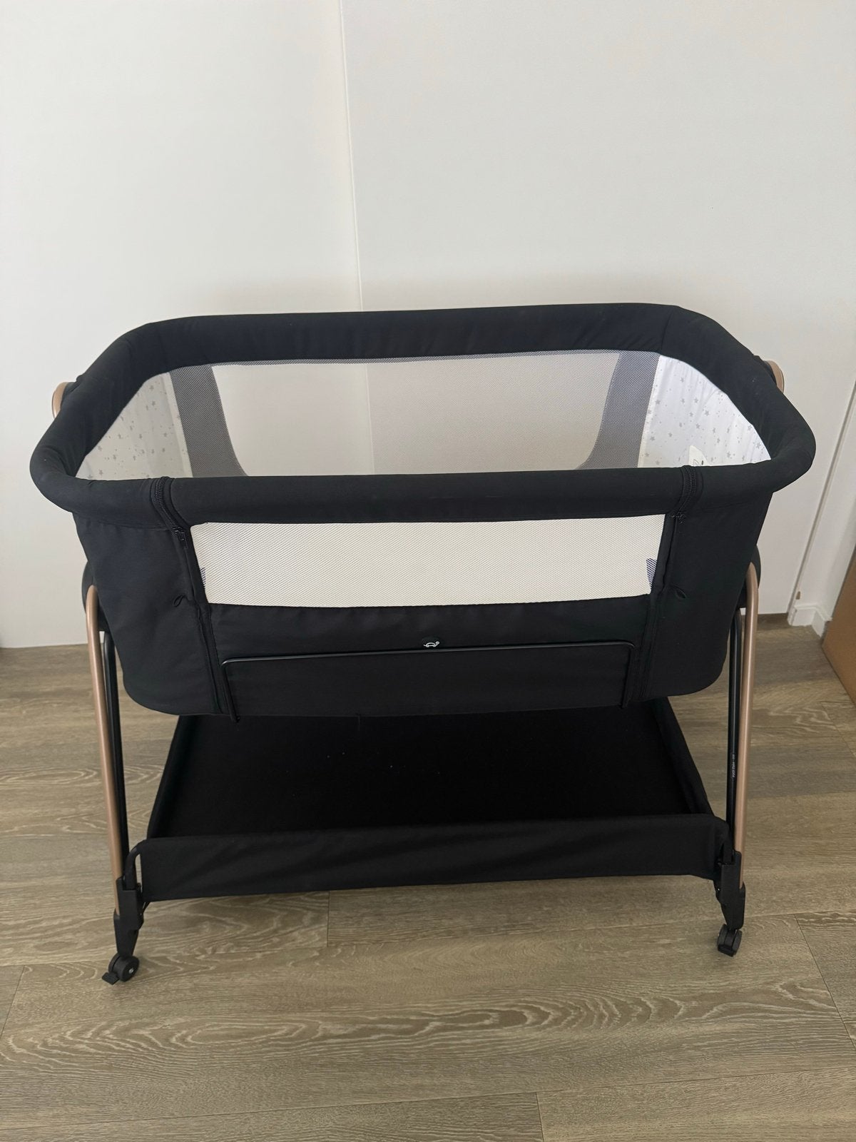 Puck Claire Co-sleeper - Zwart, Ophalen, Zo goed als nieuw, Wieg