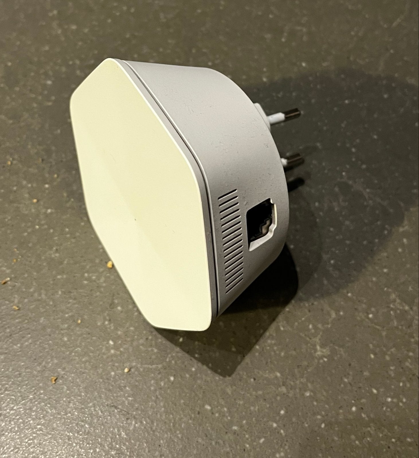 Ziggo wifi pod versterker booster, Computers en Software, Ophalen of Verzenden, Zo goed als nieuw, Router