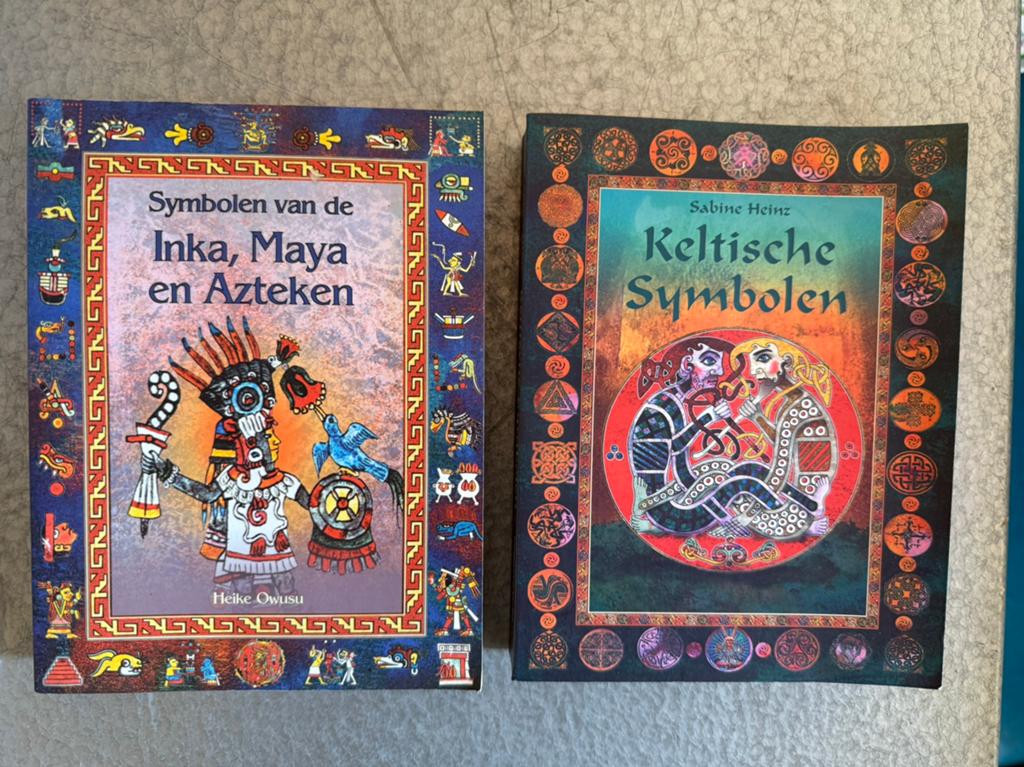 Inka Maya Azteken en Keltische symbolen, Boeken, Ophalen of Verzenden, Gelezen