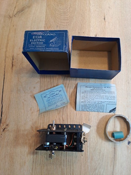 Meccano motor E15R, Hobby en Vrije tijd, Ophalen of Verzenden, Nieuw, Groter dan 1:32