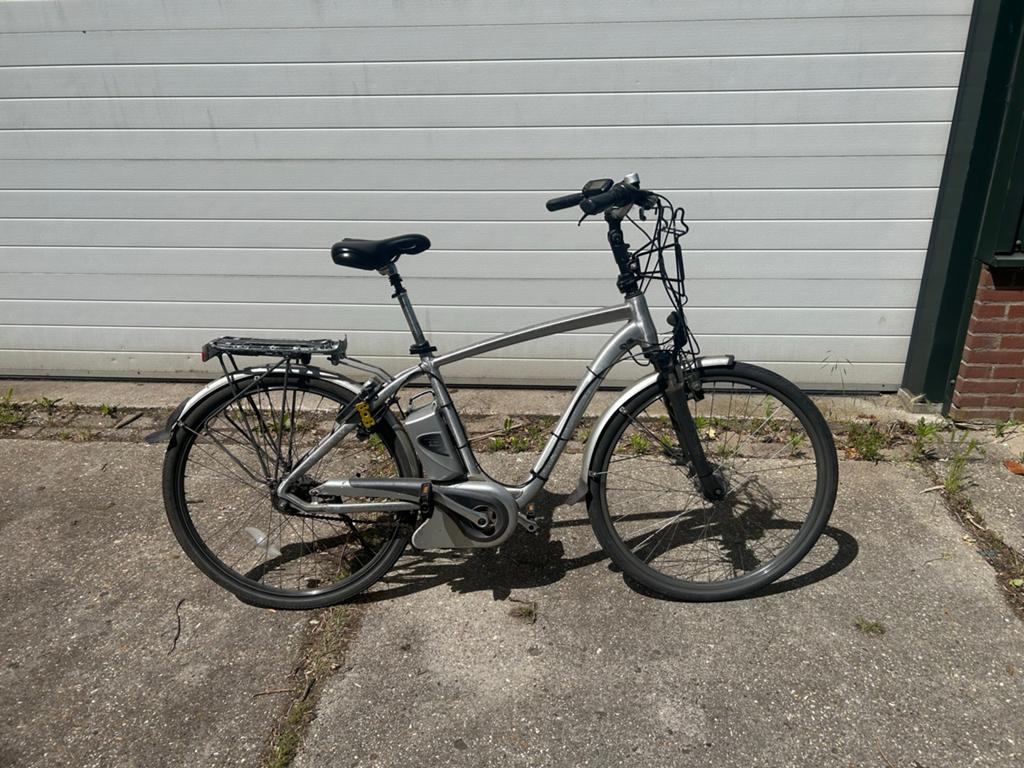 Flyer elektrische fiets - accu defect, inclusief lader, Fietsen en Brommers, Elektrische fietsen, Ophalen, Gebruikt, Minder dan 30 km per accu