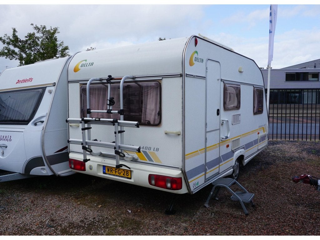 Delta Euroliner 4400 LB mover,tent,fietsendrager, Caravans en Kamperen, Caravans, Kachel, Standaardzit, Bedrijf, 750 - 1000 kg
