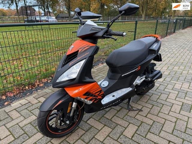 Peugeot Snorscooter Speedfight 4T, Gebruikt, Henk van Olst, Hullerweg, 126
8071rp  NUNSPEET, NL, Benzine
