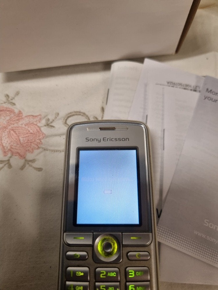 telefoon sony ericsson k310i, Ophalen of Verzenden, 'T Olde Gre-j, Info@toldegrej.nl, Endepoelstraat 20f Didam