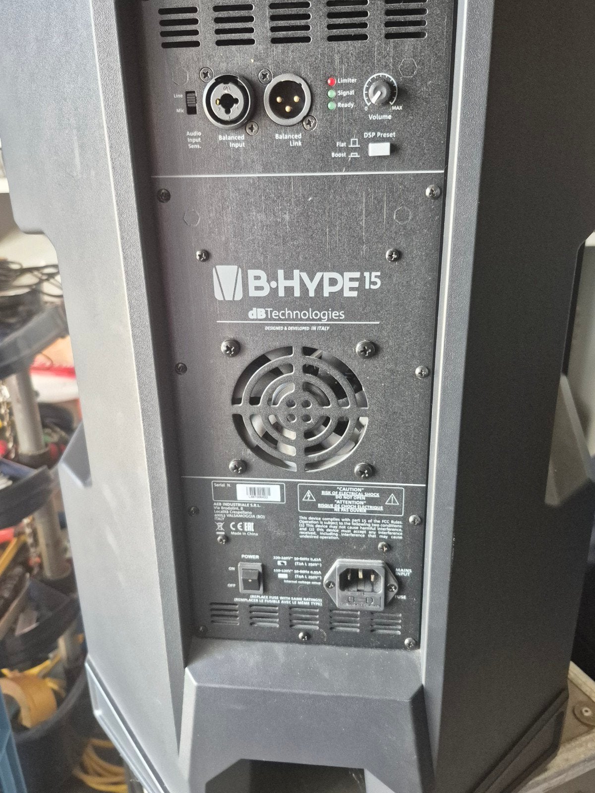 dB Technologies B-Hype 15 actieve luidspreker, Vloerstaande luidspreker, Ophalen of Verzenden, Zo goed als nieuw, 150 watt of meer