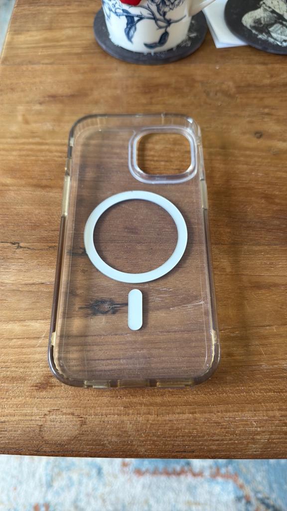 Gebruikte tech 21 hoesje voor iphone 15, Ophalen of Verzenden, Gebruikt, Apple, IPhone 15