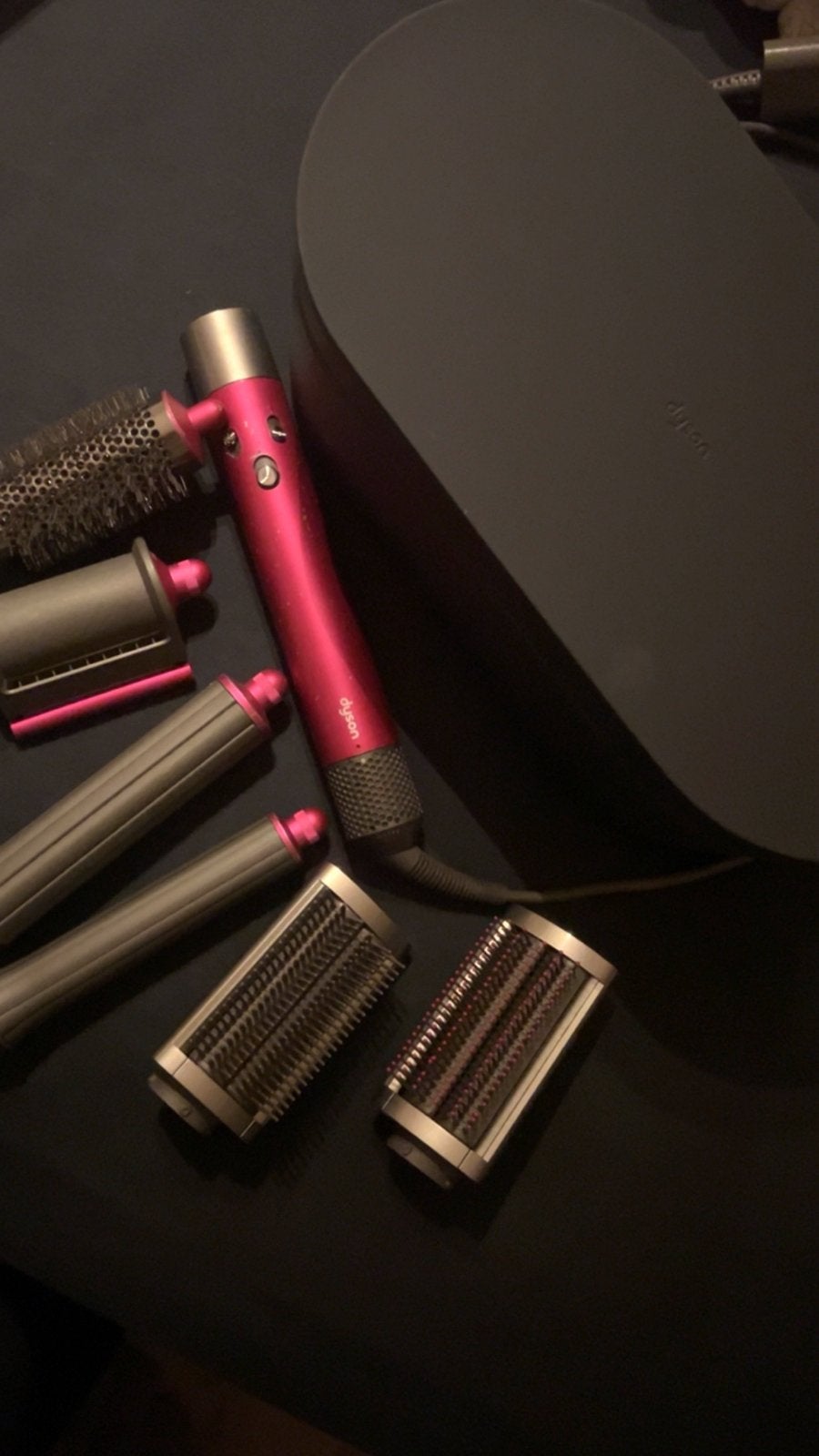 Dyson airwrap roze (lange opzetstukken), Sieraden, Tassen en Uiterlijk, Uiterlijk | Haarverzorging, Ophalen of Verzenden, Zo goed als nieuw