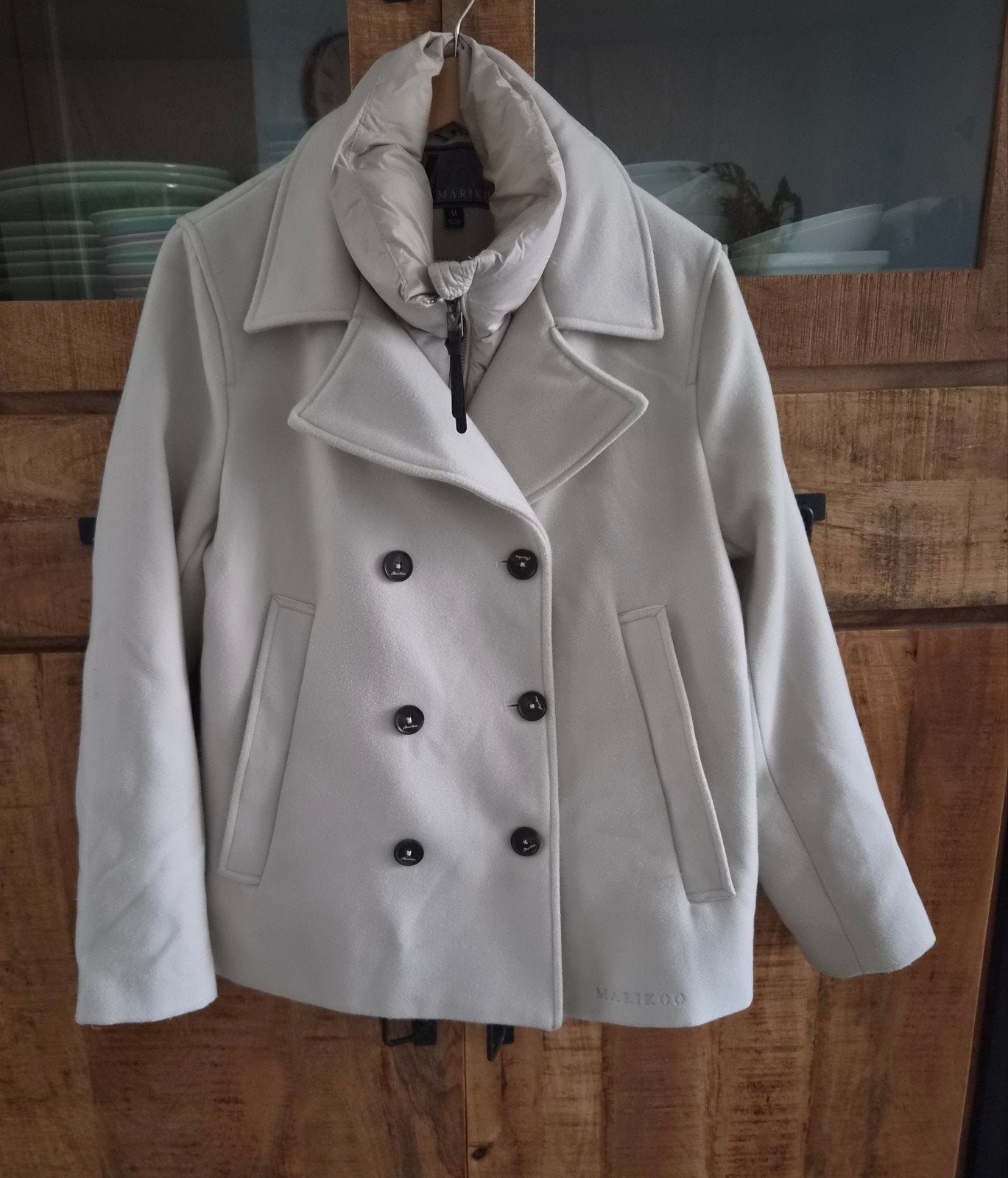 Marikoo jas met uitneembare ritsvoering - Crème, Kleding | Dames, Maat 38/40 (M), Marikoo, Beige, Ophalen of Verzenden