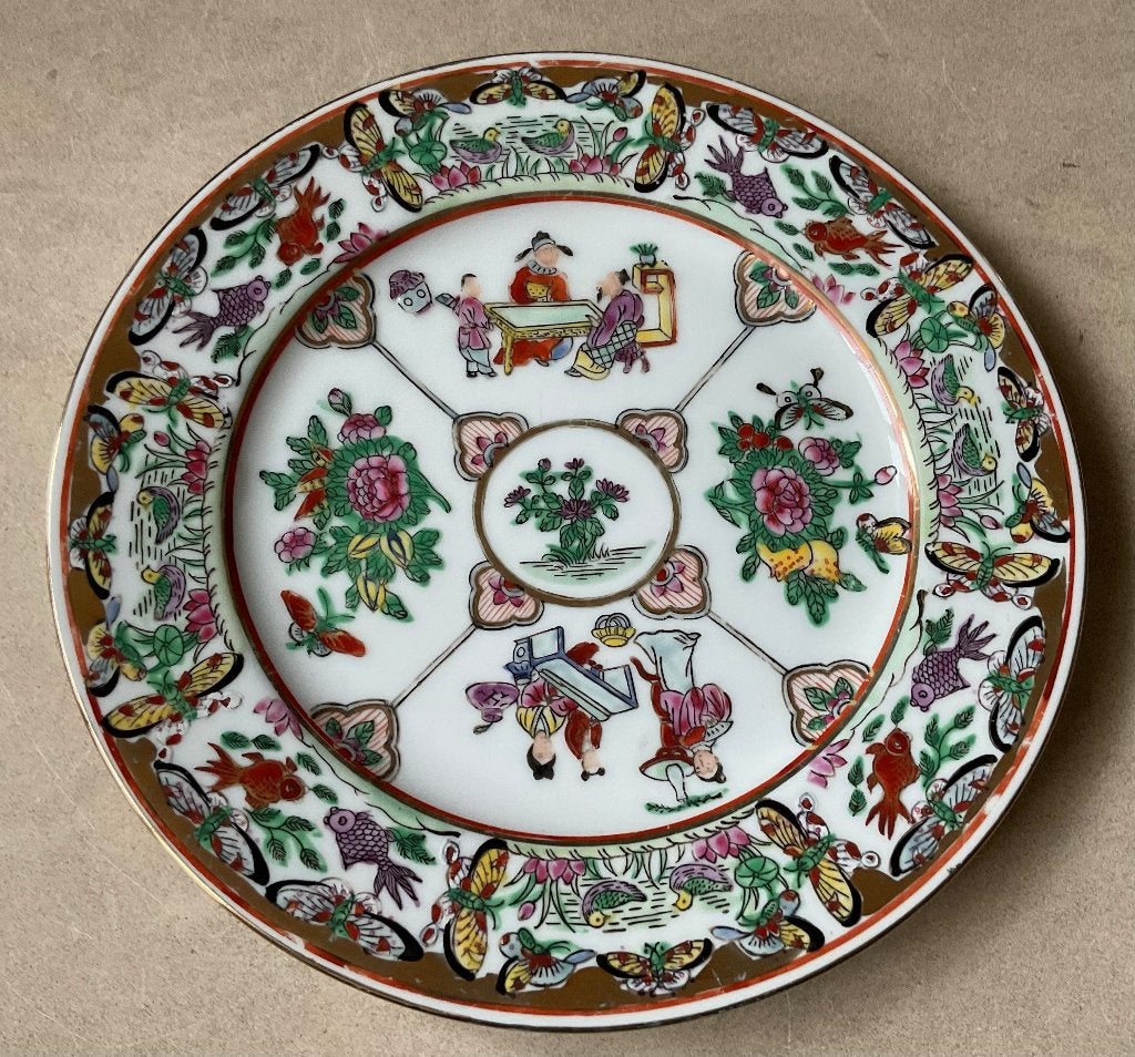 Famille Rose antiek Chinees bord handbeschilderd (1880-1920), Antiek en Kunst, China, Verzenden, Gemerkt