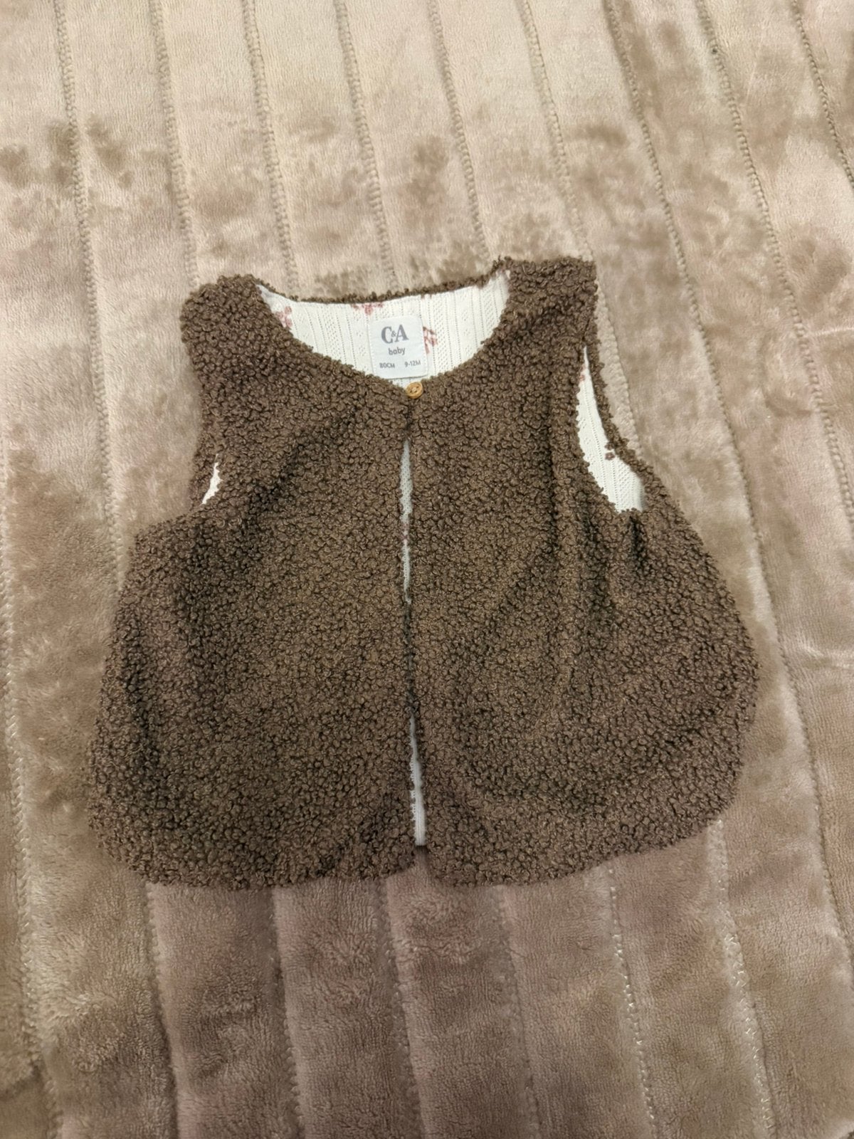 C&A vestje mouwloos maat 80, Kinderen en Baby's, Babykleding | Maat 80, Ophalen of Verzenden, Zo goed als nieuw, Meisje, Truitje of Vestje