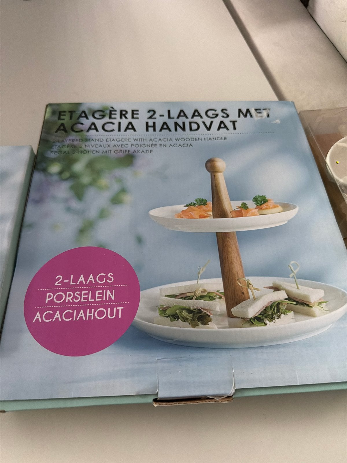 Etagère 2-laags met acacia handvat - Porselein & Hout, Etagère, Nieuw, Ophalen of Verzenden, Met handvat