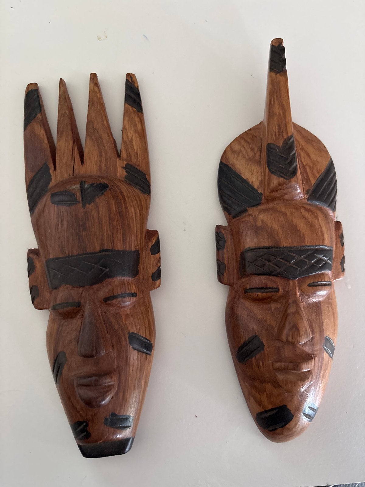 Set van 2 Afrikaanse houten beeldjes/maskers, Ophalen of Verzenden