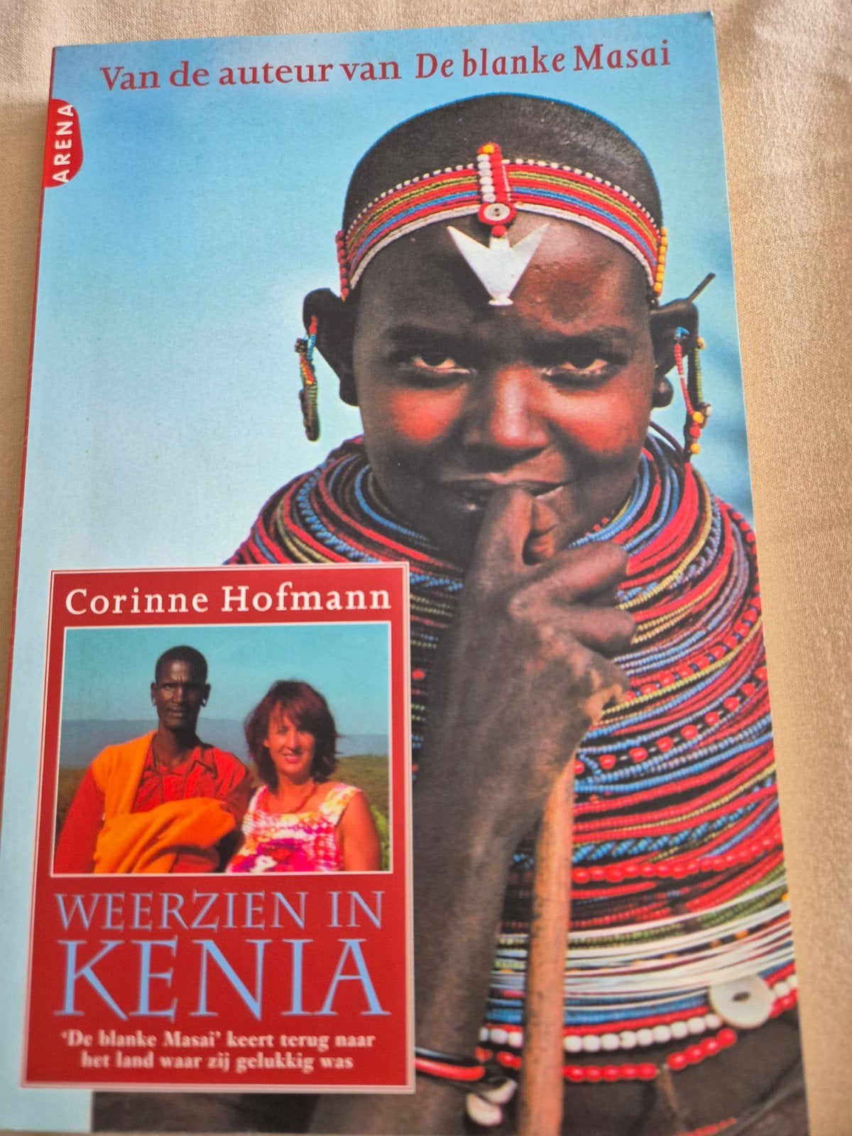 Corinne Hofmann - Weerzien in Kenia, Boeken, Ophalen of Verzenden, Zo goed als nieuw, Corinne Hofmann