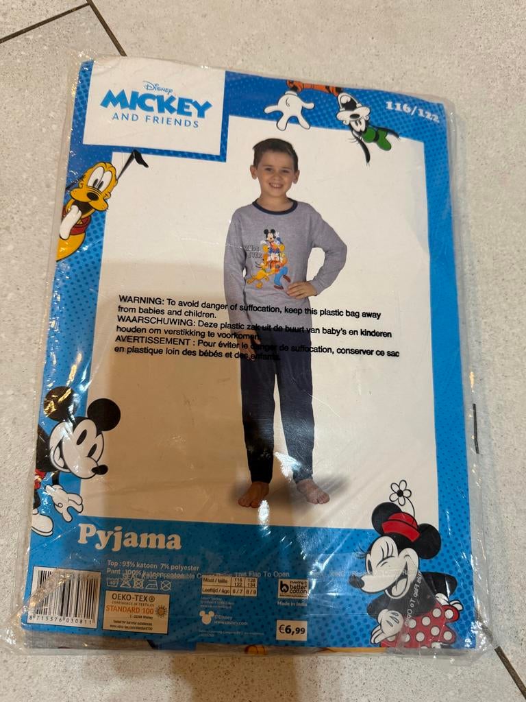 Nieuwe Disney Mickey Mouse Pyjama Maat 116/122, Ophalen of Verzenden, Nieuw, Jongen, Nacht- of Onderkleding