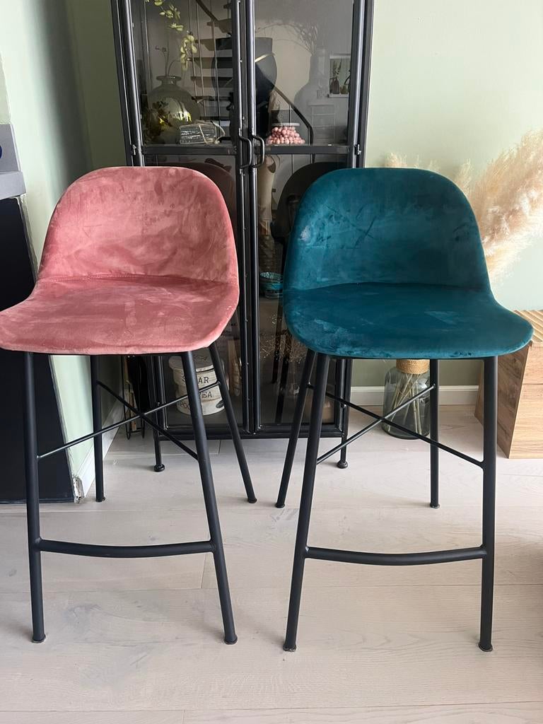 Twee barkrukken, 2 krukken, Ophalen, Zo goed als nieuw, 60 tot 90 cm
