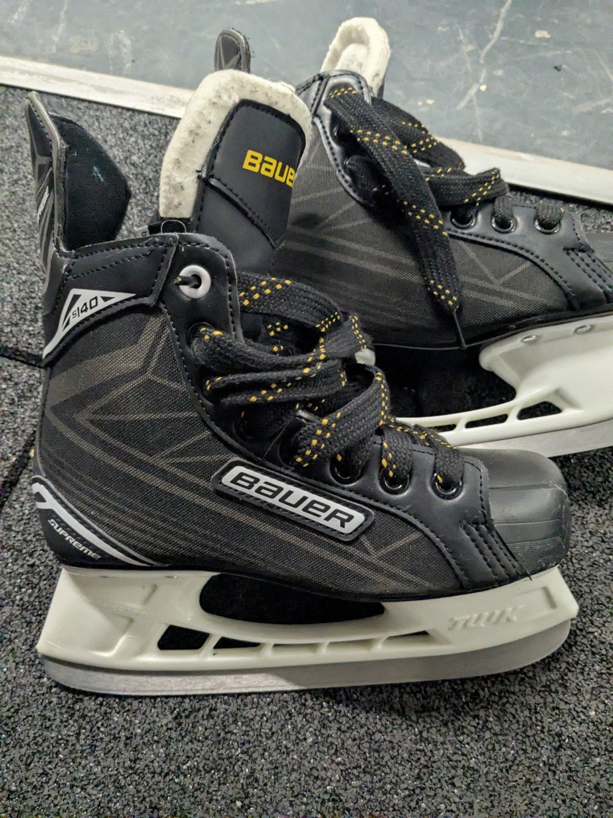 Bauer Supreme S140 IJshockeyschaatsen - Maat 36, Sport en Fitness, Schaatsen, Ophalen, Zo goed als nieuw, IJshockeyschaatsen, Bauer