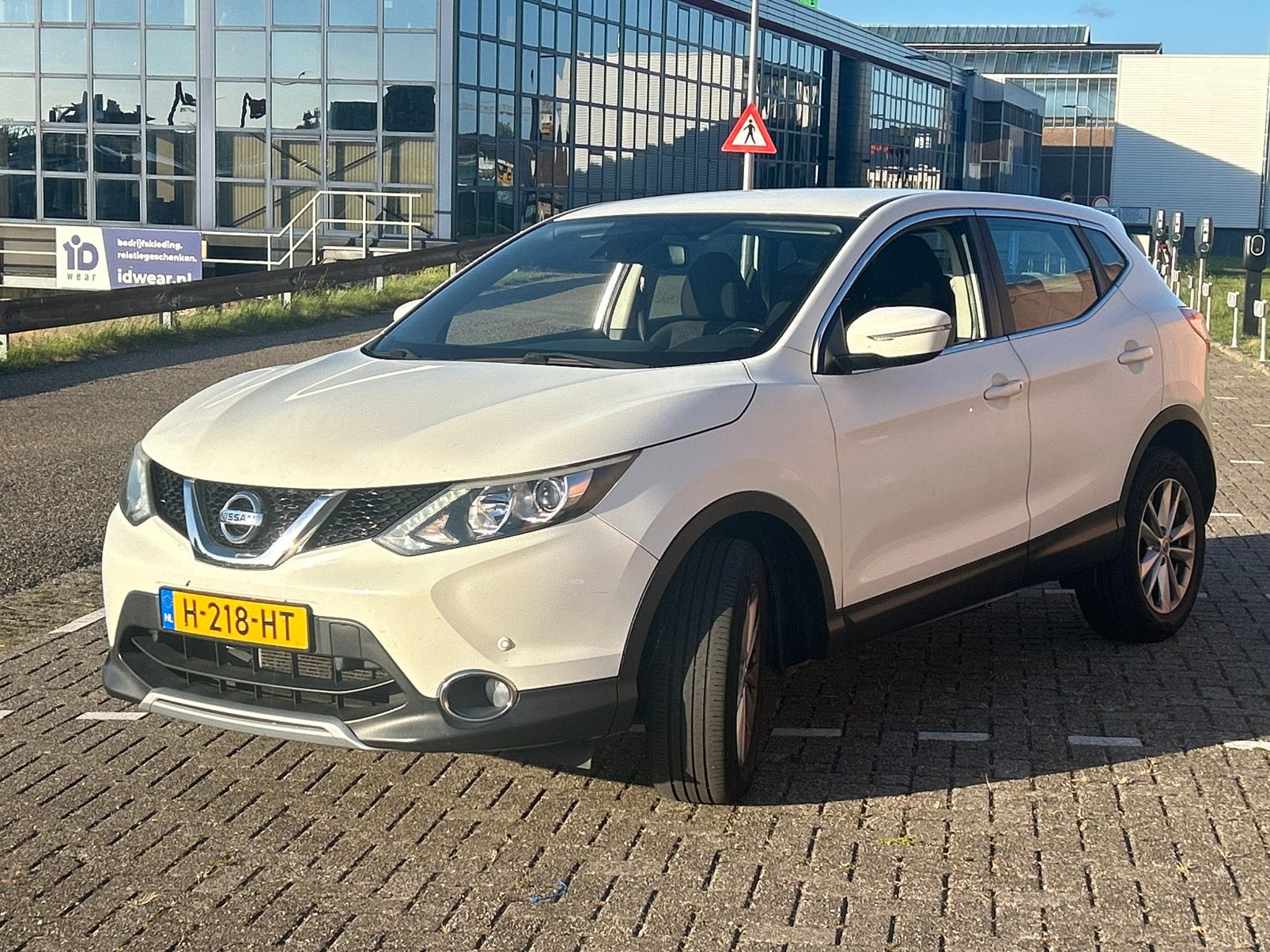 Nissan Qashqai 1.2 Dig-t 85KW 2WD 2014 Wit, Auto diversen, Schadeauto's, Ophalen, Wit, Handgeschakeld, SUV of Terreinwagen