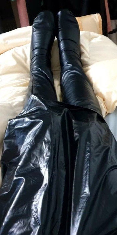 prachtige plastic rok met plastic broek en pu leren sokken, Kleding | Dames, Zwart, Maat 46/48 (XL) of groter, Nieuw, Ophalen of Verzenden