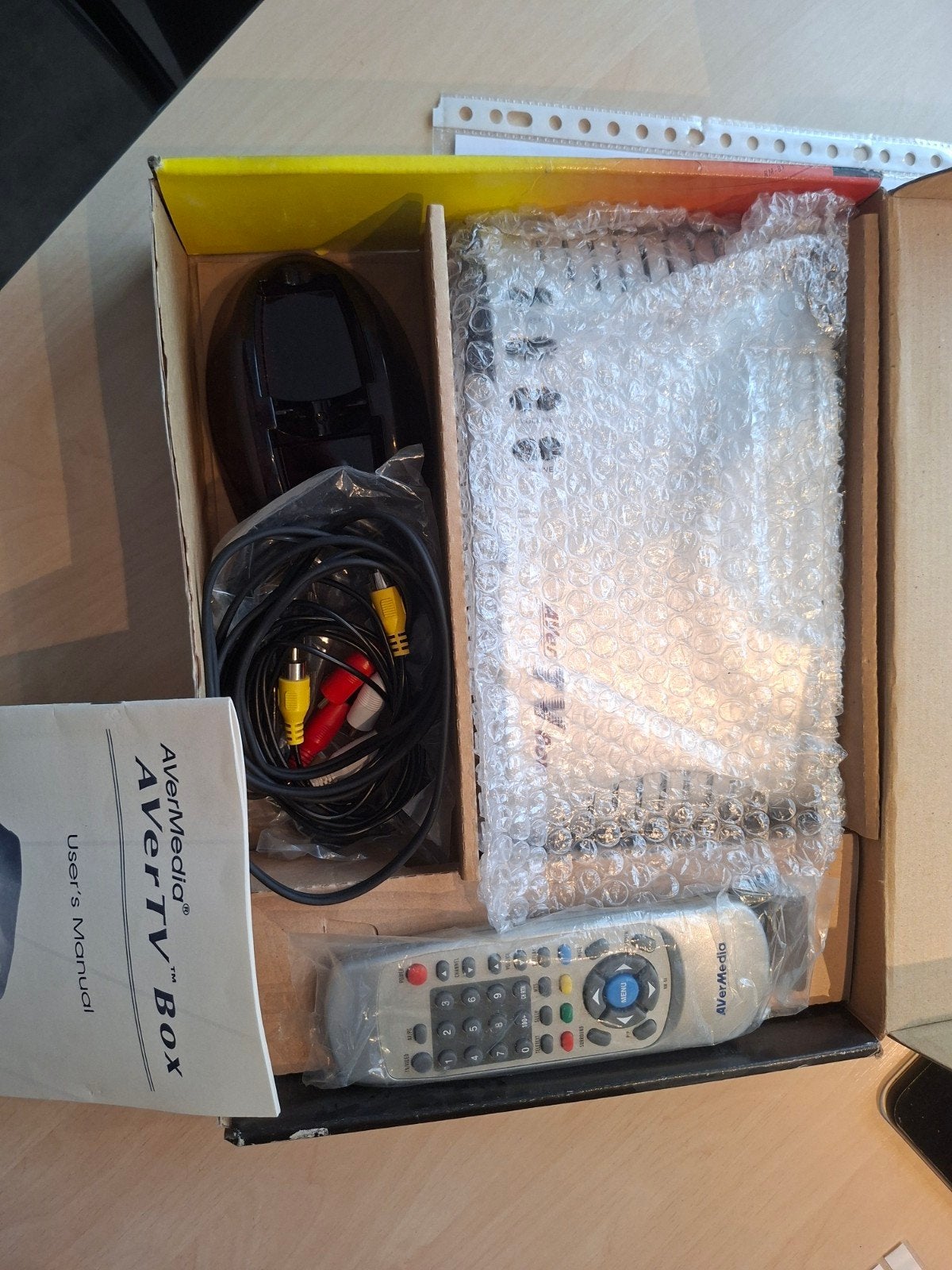 AverMedia AverTV Box - Plug-n-Play TV Tuner Box, Ophalen, Zo goed als nieuw, Decoder