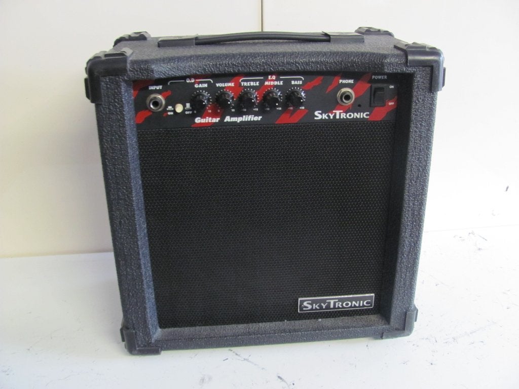 SkyTronic gitaarversterker met lekkere sound,versterker, Ophalen of Verzenden, Zo goed als nieuw, Gitaar, Minder dan 50 watt