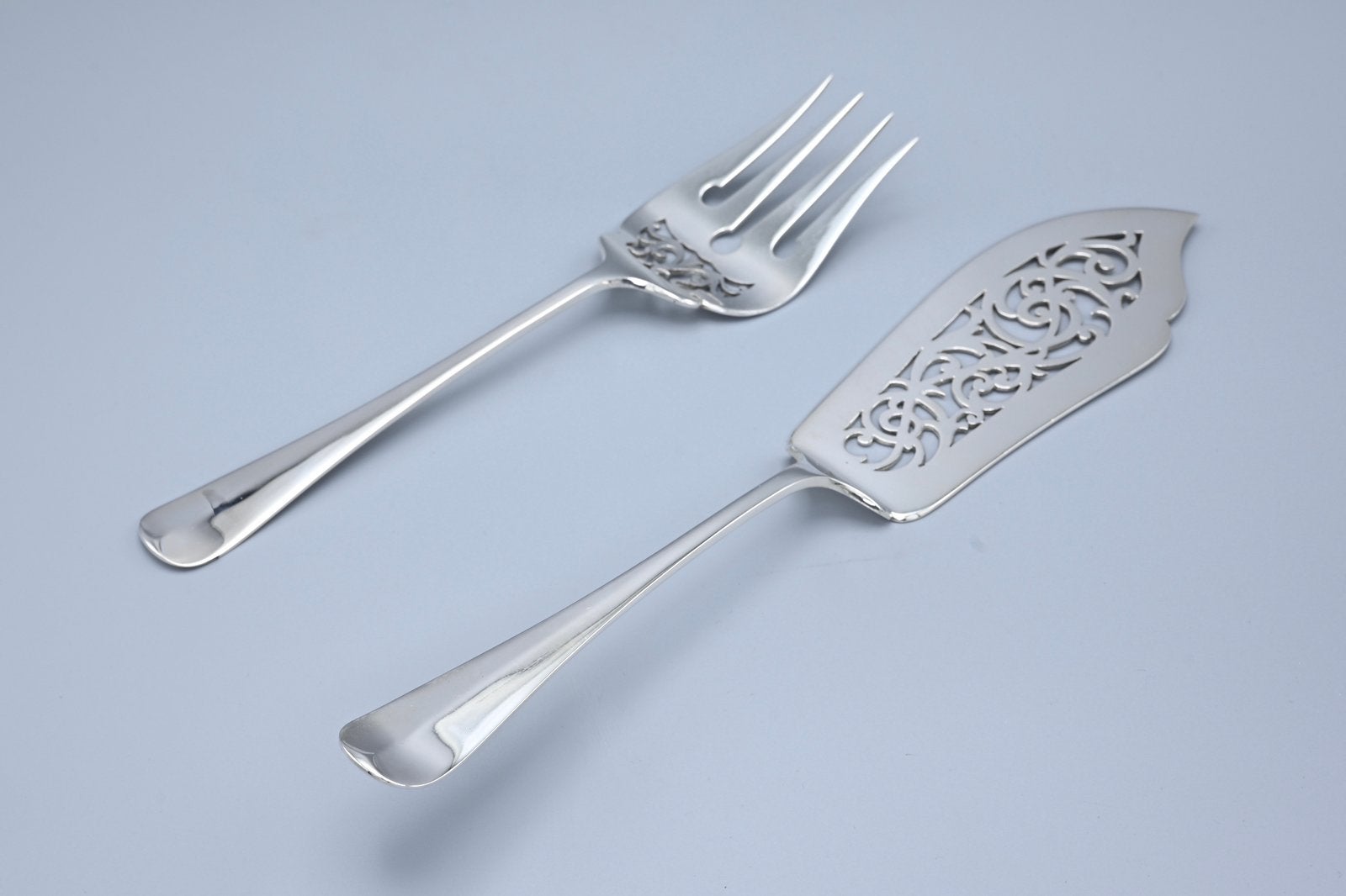 Zilveren visdiencouvert, Haags Lofje, anno 1928, Ophalen of Verzenden, Zilver