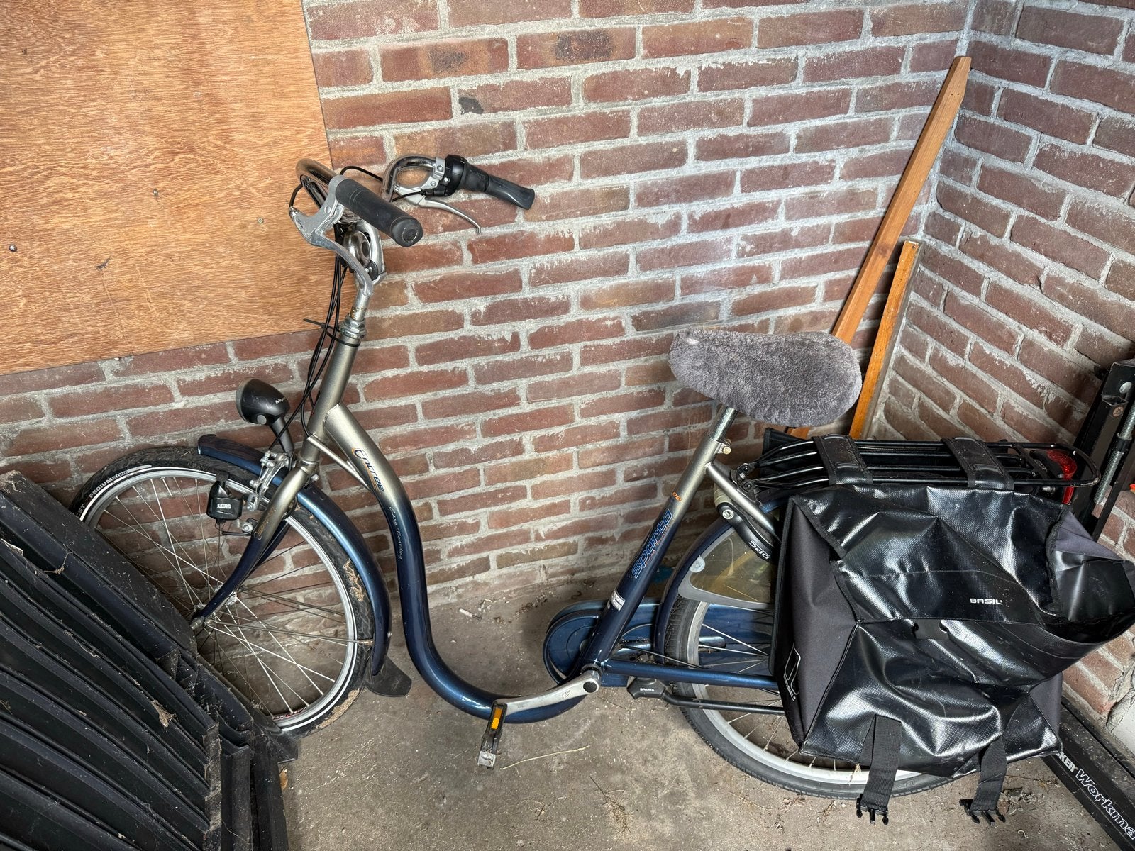 Sparta Damesfiets Lage Instap met Fietstassen, Ophalen, Gebruikt, Sparta, (Extra) lage instap