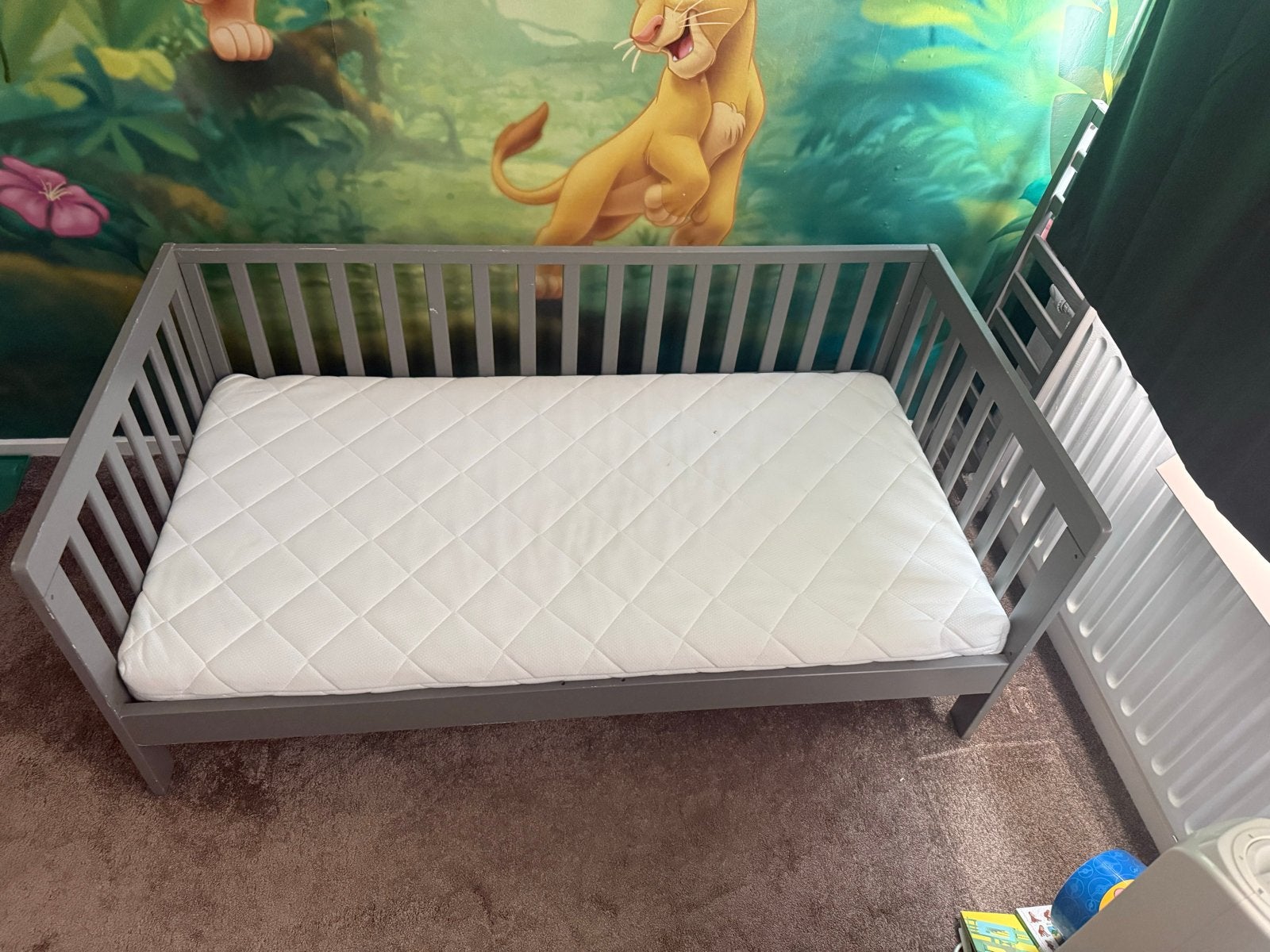 Petite Amélie kleuter bed grijs, Ophalen, Gebruikt, 70 tot 85 cm, 140 tot 160 cm