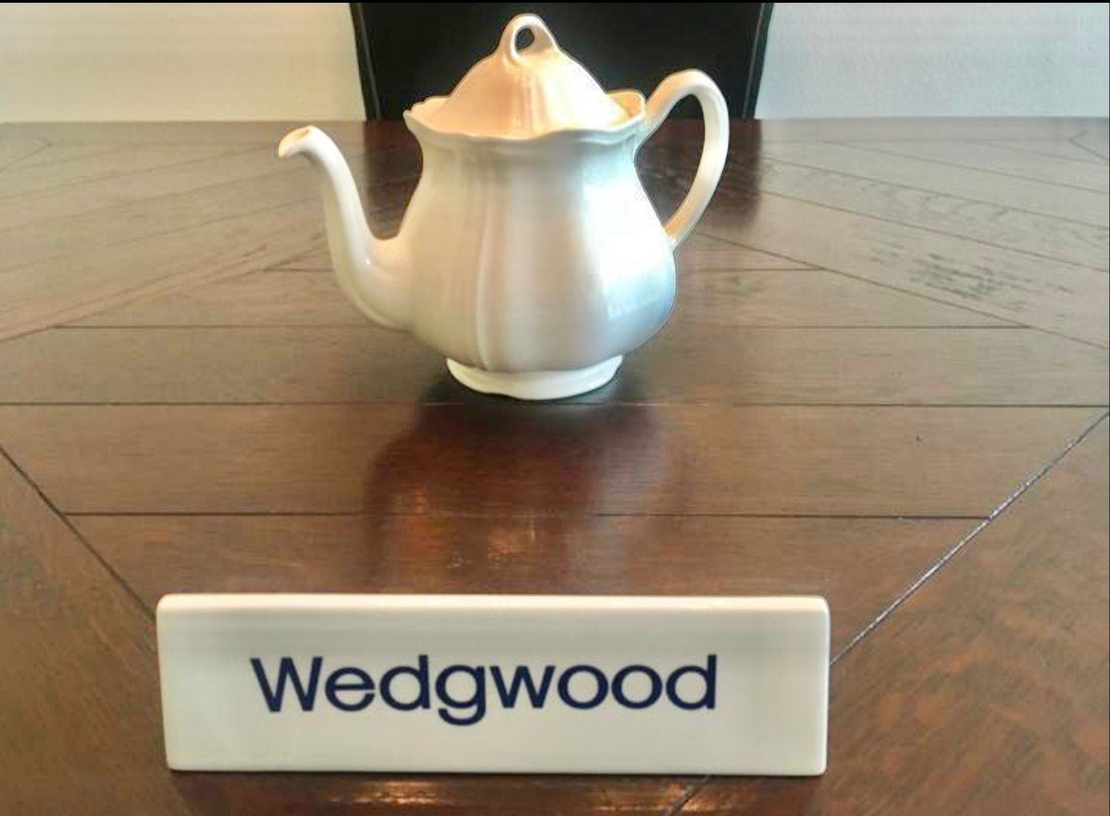 Wedgwood Queens Plain theepot, Ophalen of Verzenden, Zo goed als nieuw, Theepot, Wedgwood