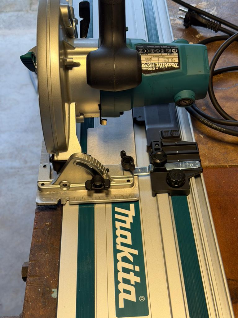 Makita HS7601J cirkelzaag – .incl. Mbox en railadapter, Doe-het-zelf en Verbouw, Gereedschap | Zaagmachines, Cirkelzaag, Ophalen of Verzenden