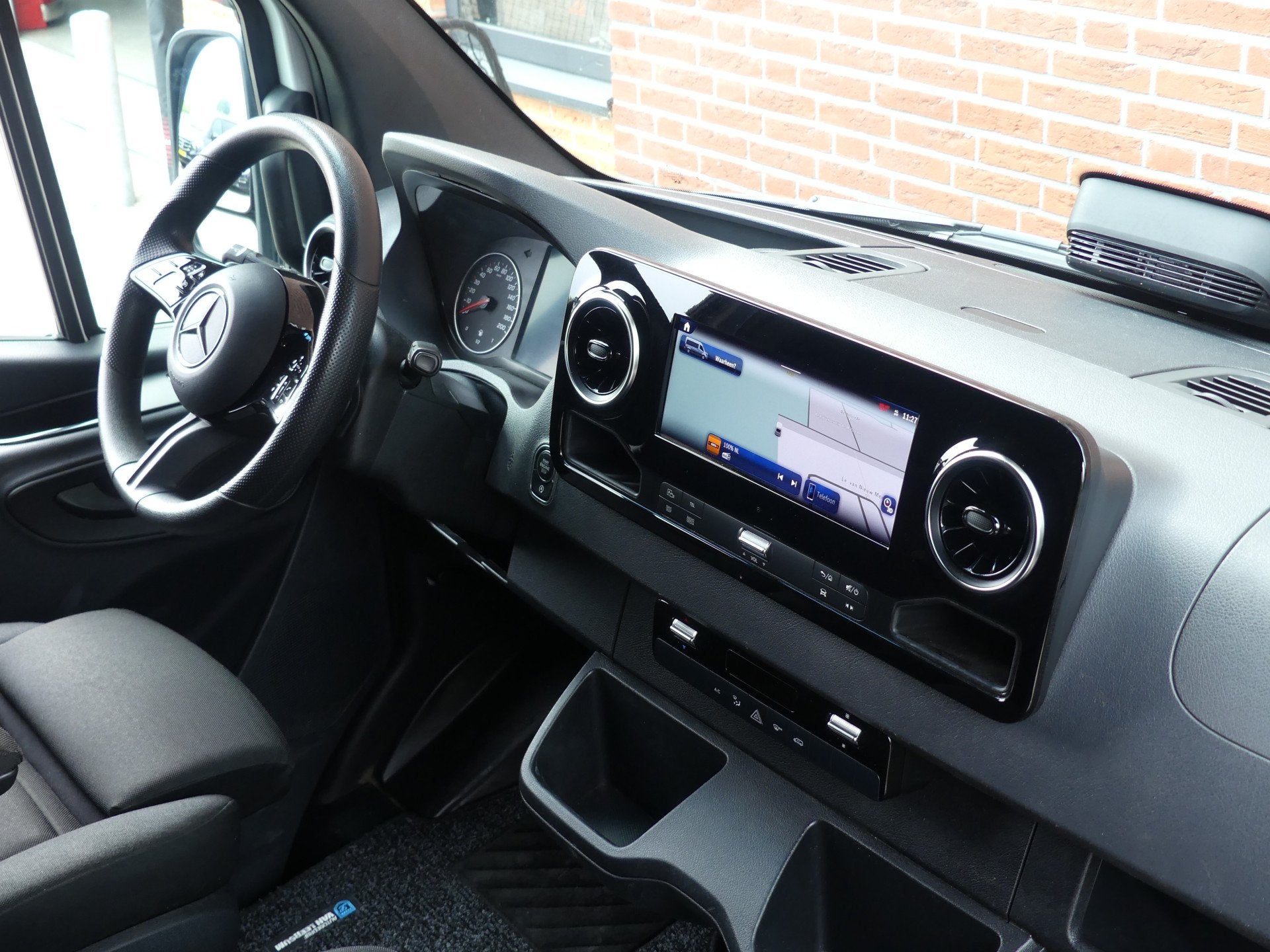 Mercedes-Benz Sprinter 317 CDI L2H2 Navigatie/Camera/Nieuw m, Automaat, Dealer onderhouden, Achterwielaandrijving, Gebruikt