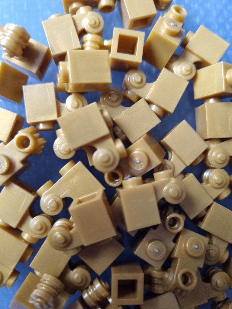 Lego 1x1 brick with scroll, Pearl gold (per 50), Ophalen of Verzenden, Nieuw, Losse stenen, Lego