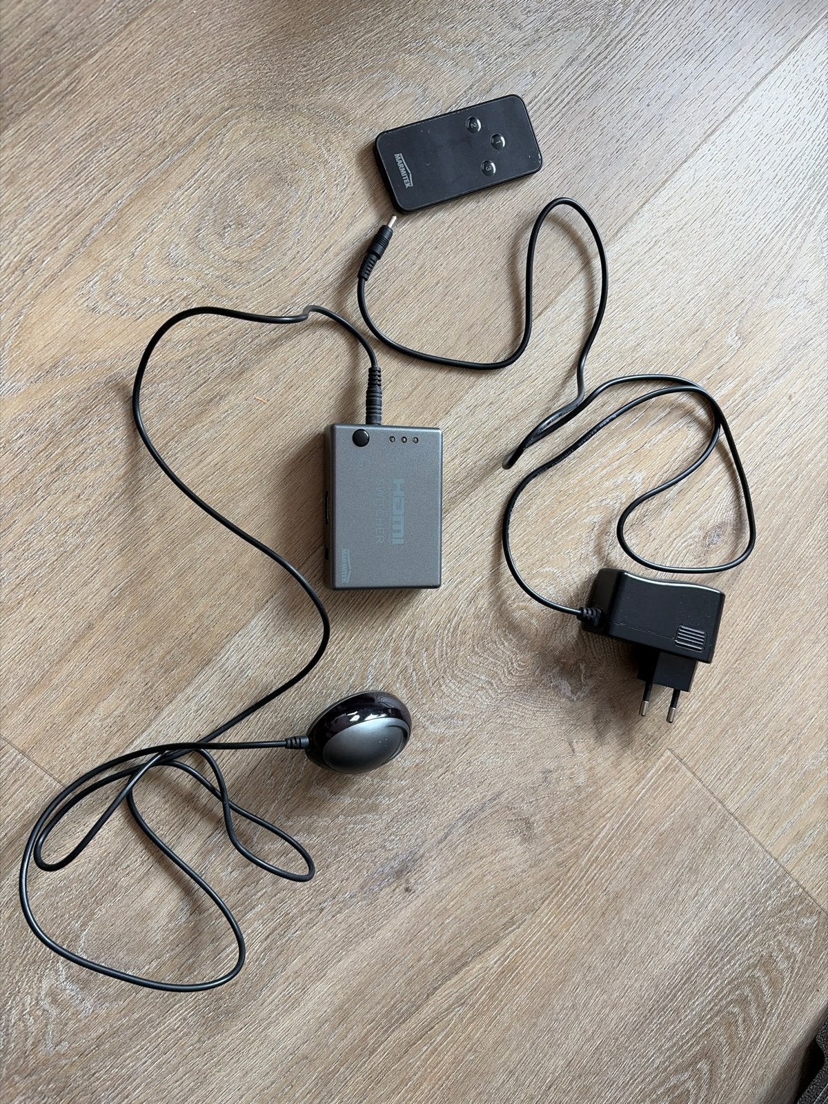 Marmitek HDMI Switch C310 - 3-poorts HDMI-switcher, Ophalen of Verzenden, Zo goed als nieuw, Overige kabels