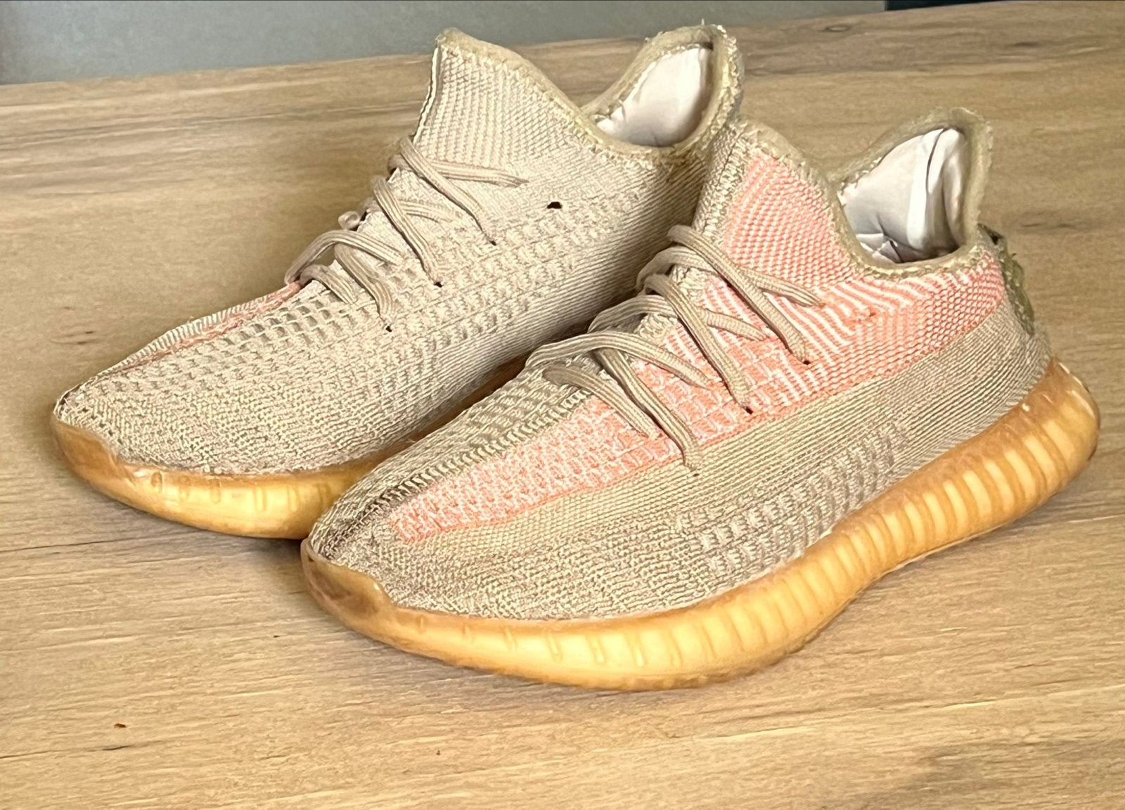 Adidas Yeezy Boost 350 V2 'Sesame' Sneakers, Ophalen of Verzenden, Gedragen, Beige, Sneakers of Gympen
