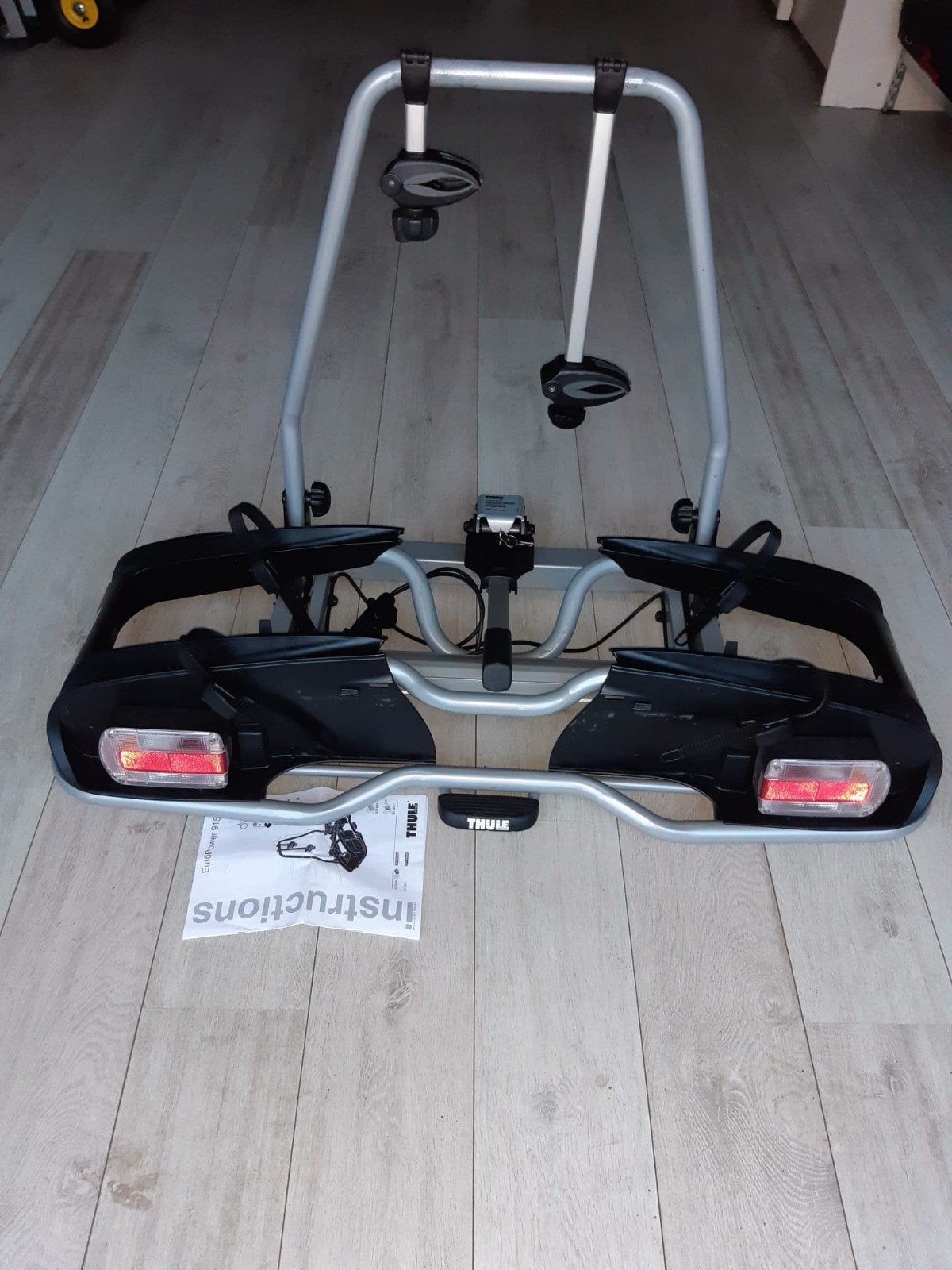 Thule EP916 fietsendrager + oprijgoot voor elektrische fiets, Auto diversen, Fietsendragers, Ophalen, Elektrische fiets, Zo goed als nieuw