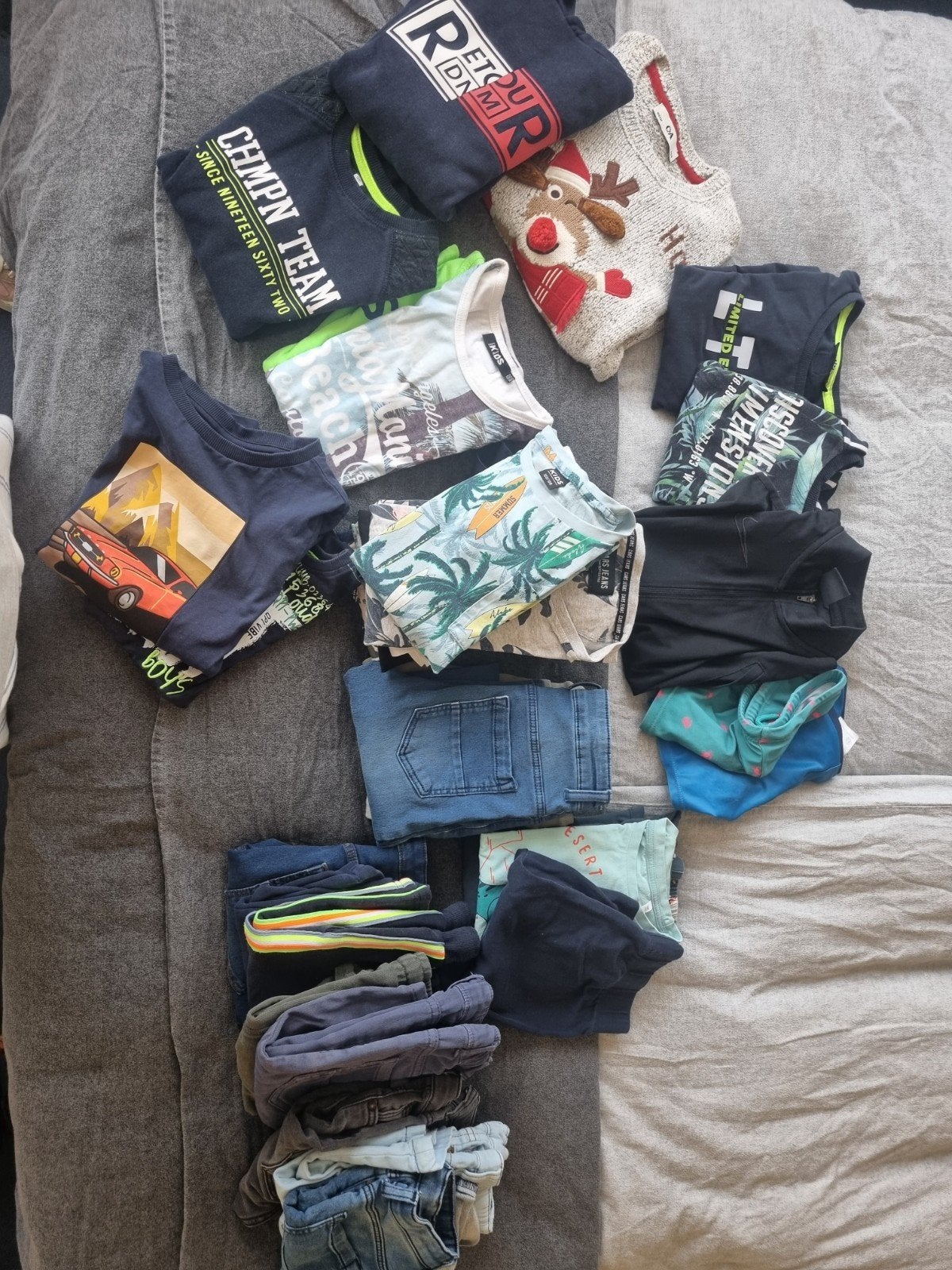 Jongens kledingbundel maat 122/128 (Nike, H&M, Retour), Ophalen of Verzenden, Gebruikt, Maat 128