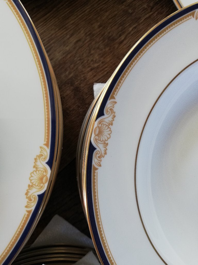 Uniek 14 pers. Wedgwood Cavendish eet/koffieservies NIEUW, Ophalen, Nieuw, Wedgwood, Porselein