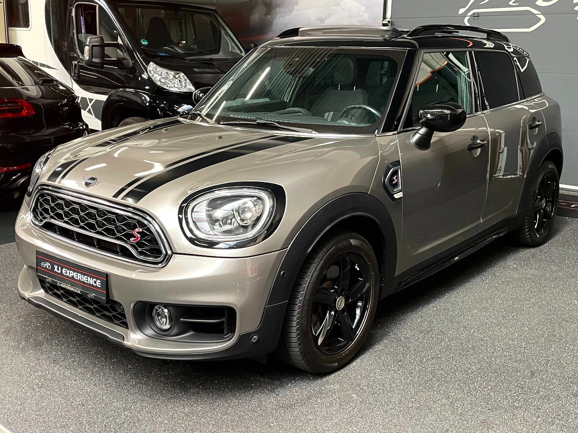 Mini Mini Countryman 2.0 Cooper S Edition PANO NAVI 190 PK A, Stof, SUV of Terreinwagen, 5 stoelen, Voorwielaandrijving