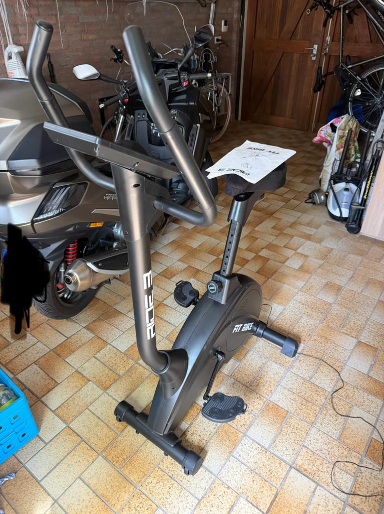 Fit Bike Ride 3 Hometrainer - Zo goed als nieuw, Ophalen, Zo goed als nieuw, Metaal, Benen