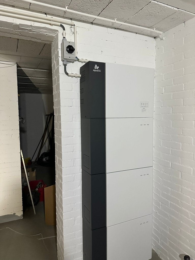 Thuisbatterij installateurs gezocht (AlphaESS, Enphase, etc)