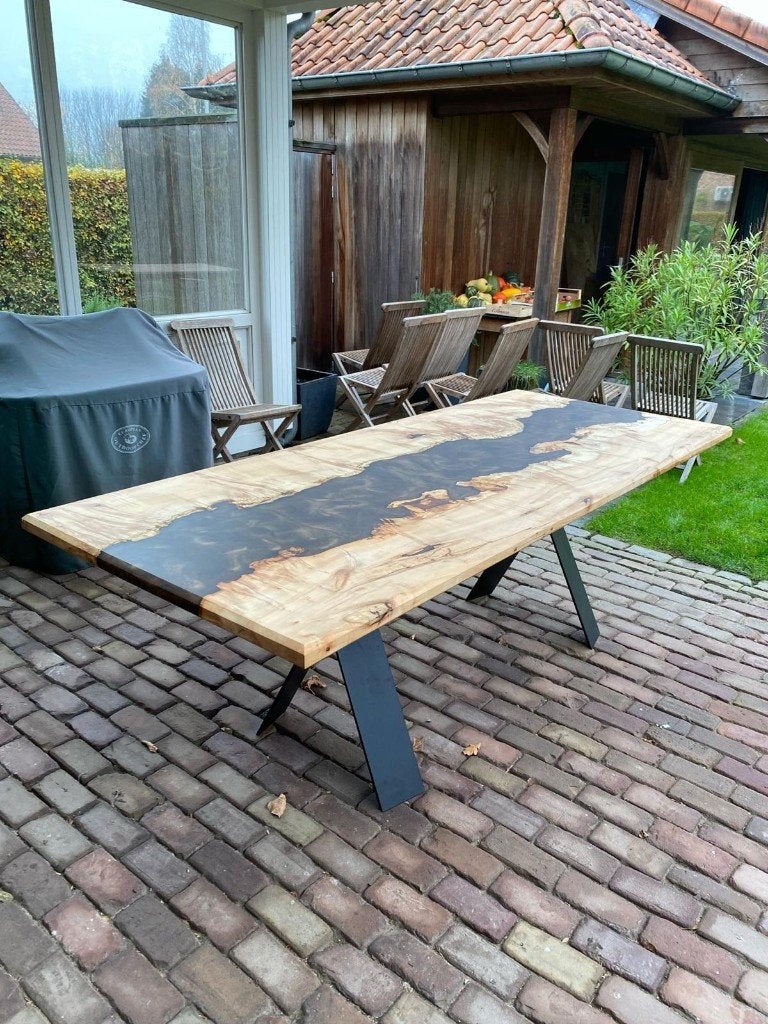 Handgemaakte epoxy riviertafel van massief hout van Esdoorn, Huis en Inrichting, 100 tot 150 cm, Vijf personen of meer, Industrieel