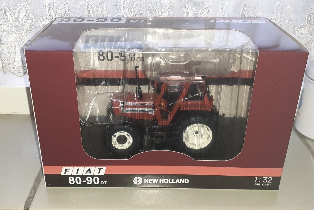 Fiat 80-90 4WD - Replicagri      (siku - britains), Ophalen of Verzenden, Nieuw, Tractor of Landbouw, Britains
