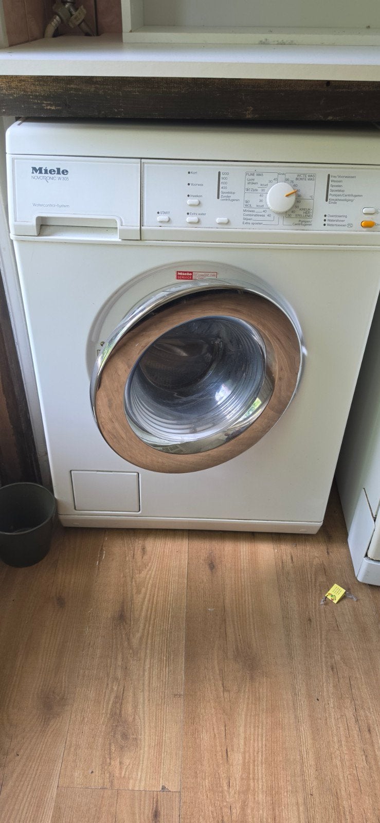 Miele Novotronic W305 Wasmachine - Gebruikt, 6 tot 8 kg, Voorlader, 85 tot 90 cm, Minder dan 1200 toeren