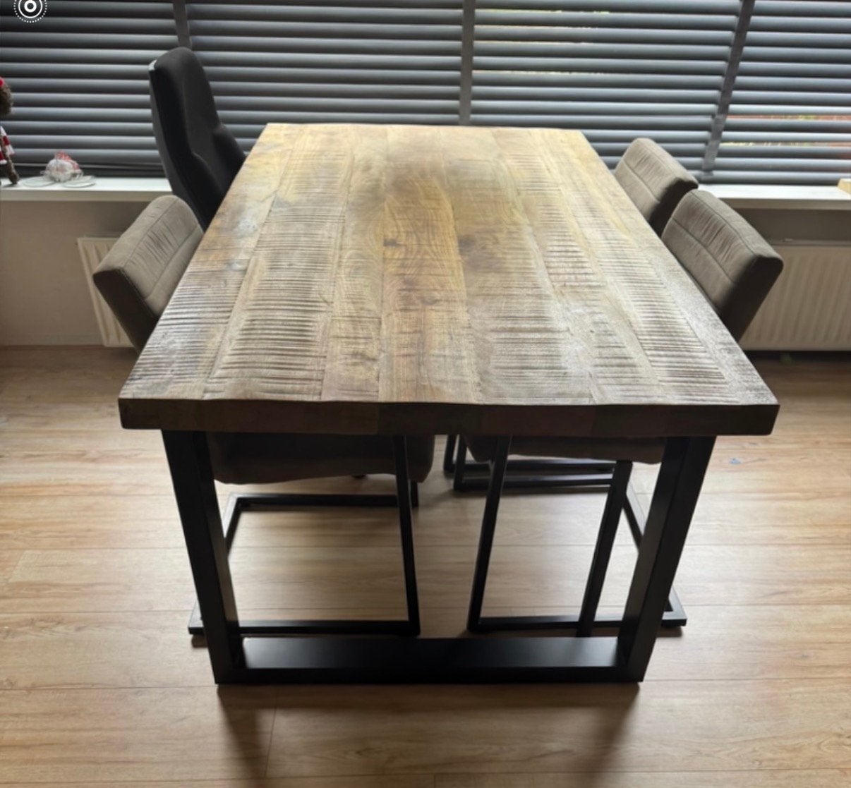 Industriële eettafel met zwart metalen poten, Ophalen, 50 tot 100 cm, Zo goed als nieuw, 150 tot 200 cm