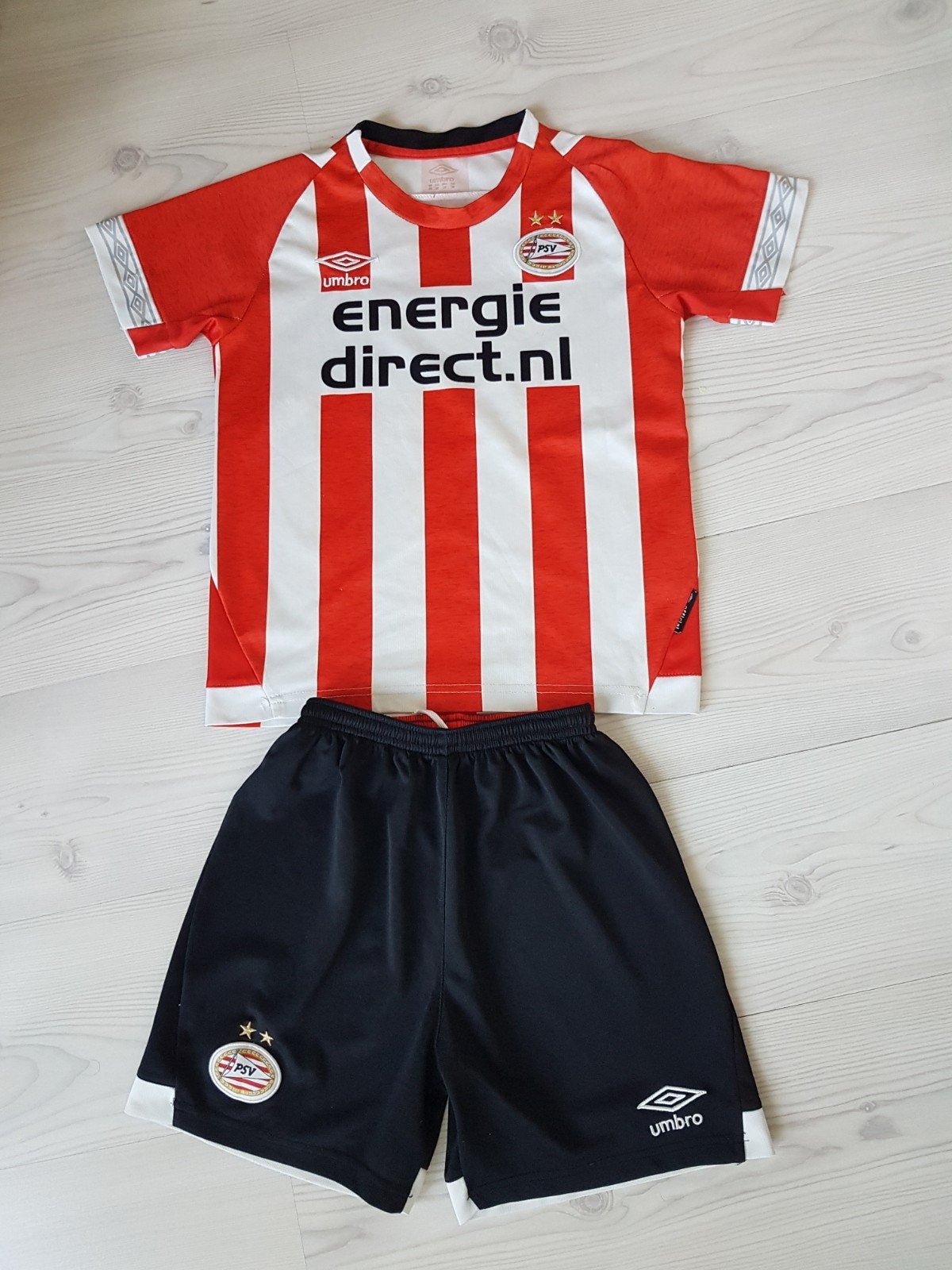 PSV kids voetbaltenue in size 164/170, Sport en Fitness, Voetbal, Maat XS of kleiner, Ophalen of Verzenden, Zo goed als nieuw
