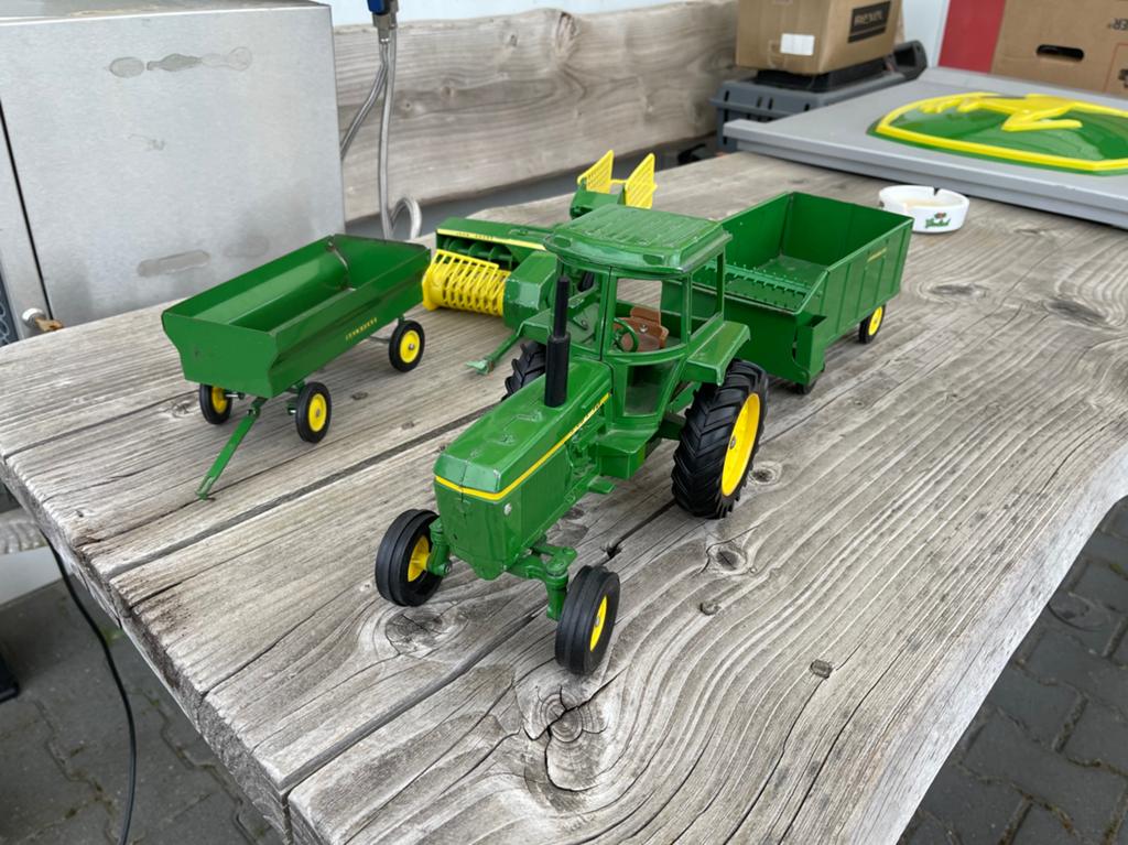 John Deere Ertl set 1/16, Ophalen of Verzenden, Groter dan 1:32, Overige typen, Overige merken