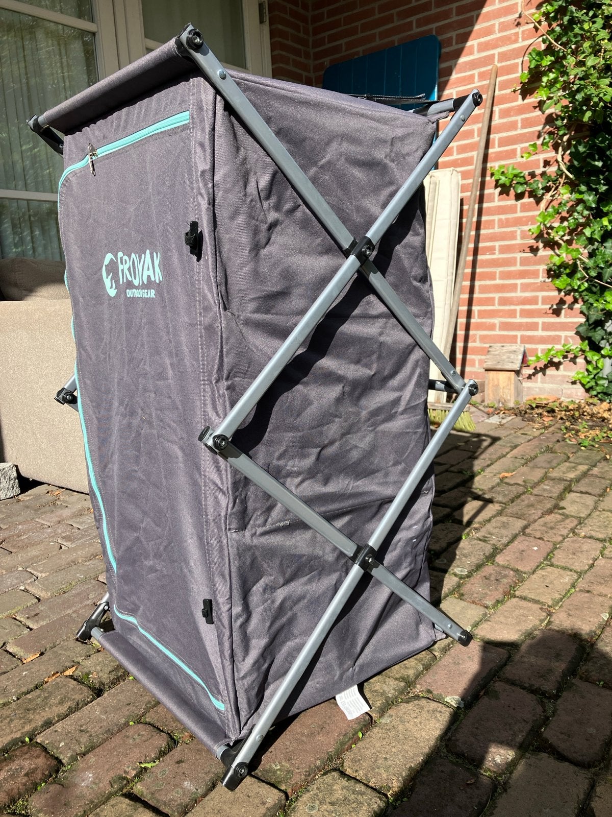 Froyak Outdoor Gear Campingkast - Opvouwbaar en Compact, Ophalen, Zo goed als nieuw