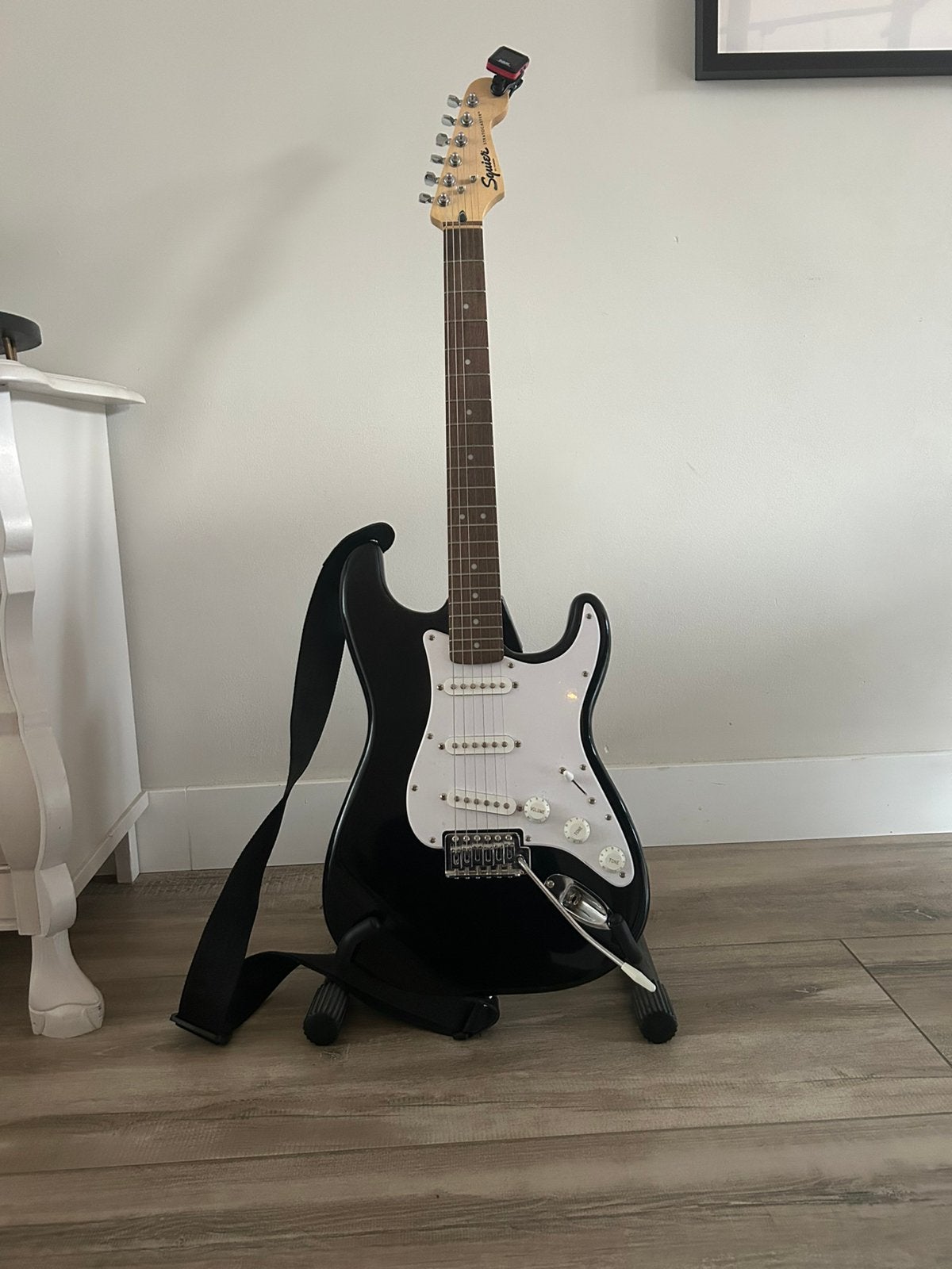 Elektrische gitaar met box, Muziek en Instrumenten, Ophalen, Zo goed als nieuw, Solid body, Overige merken